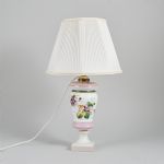 1365 8422 TABLE LAMP